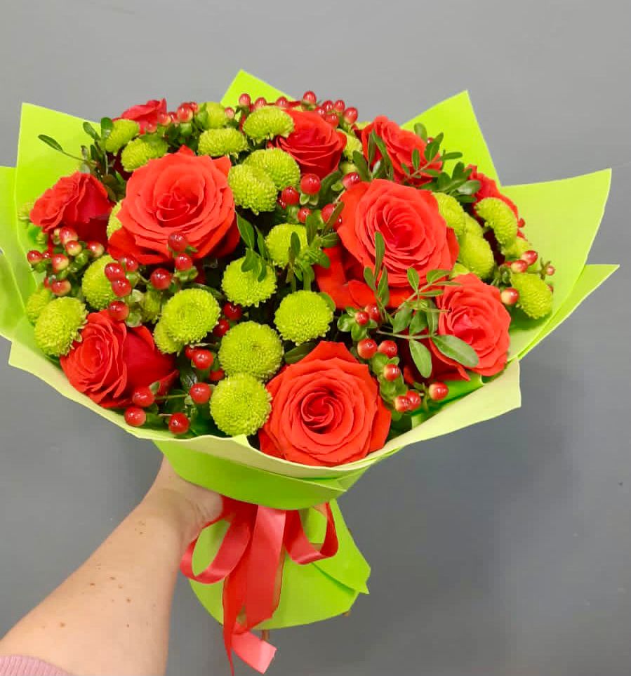 Букет цветов из: Хризантемы и Розы в Краснозёрском