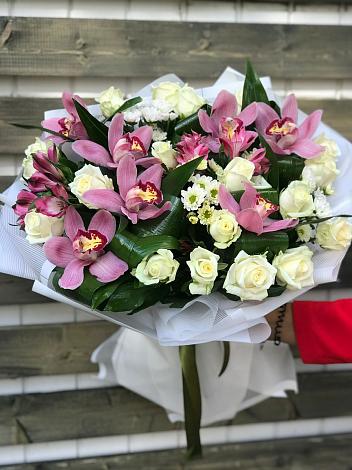 Букет цветов из: Розы и Хризантемы в Краснозёрском