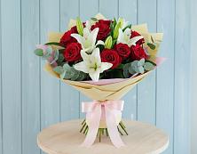 Букет цветов из:  Лилии и Розы в Краснозёрском
