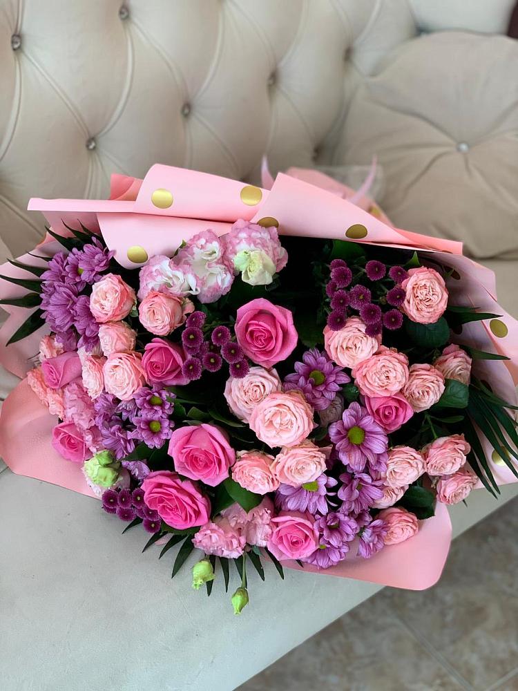 Букет цветов из: Хризантемы, Розы и Лизиантусы в Краснозёрском