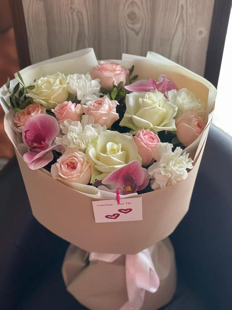 Букет цветов из: Орхидеи, Розы и Гвоздики в Краснозёрском