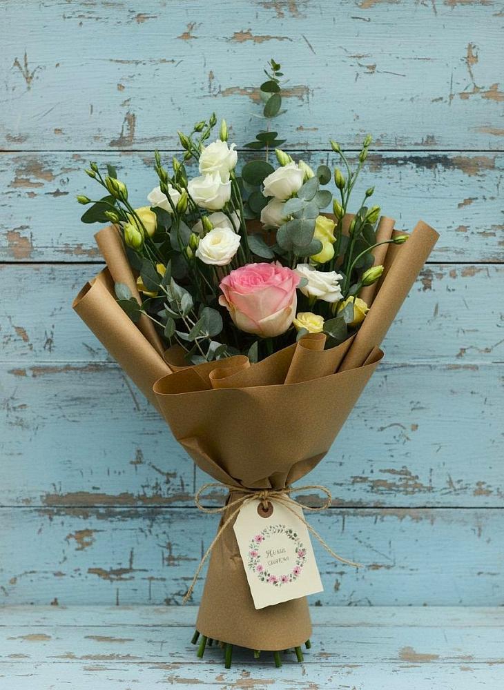 Букет цветов из: Розы и Лизиантусы в Краснозёрском