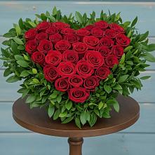 Цветочная композиция из Розы в виде сердца в Краснозёрском