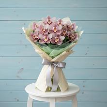 Букет цветов из:  Орхидеи и Розы в Краснозёрском