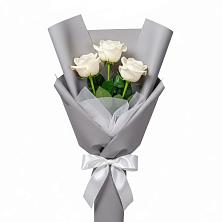 Букет 3 белые розы в Краснозёрском