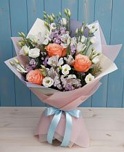 Букет цветов из:  Лизиантусы, Розы, Альстромерии и Гипсофила в Краснозёрском