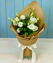 Букет цветов из:  Хризантемы и Лизиантусы в Краснозёрском