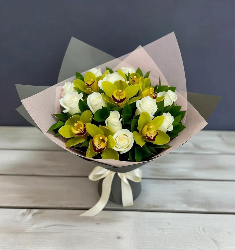 Букет цветов из: Орхидеи и Розы в Краснозёрском