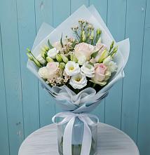 Букет цветов из:  Розы и Лизиантусы в Краснозёрском