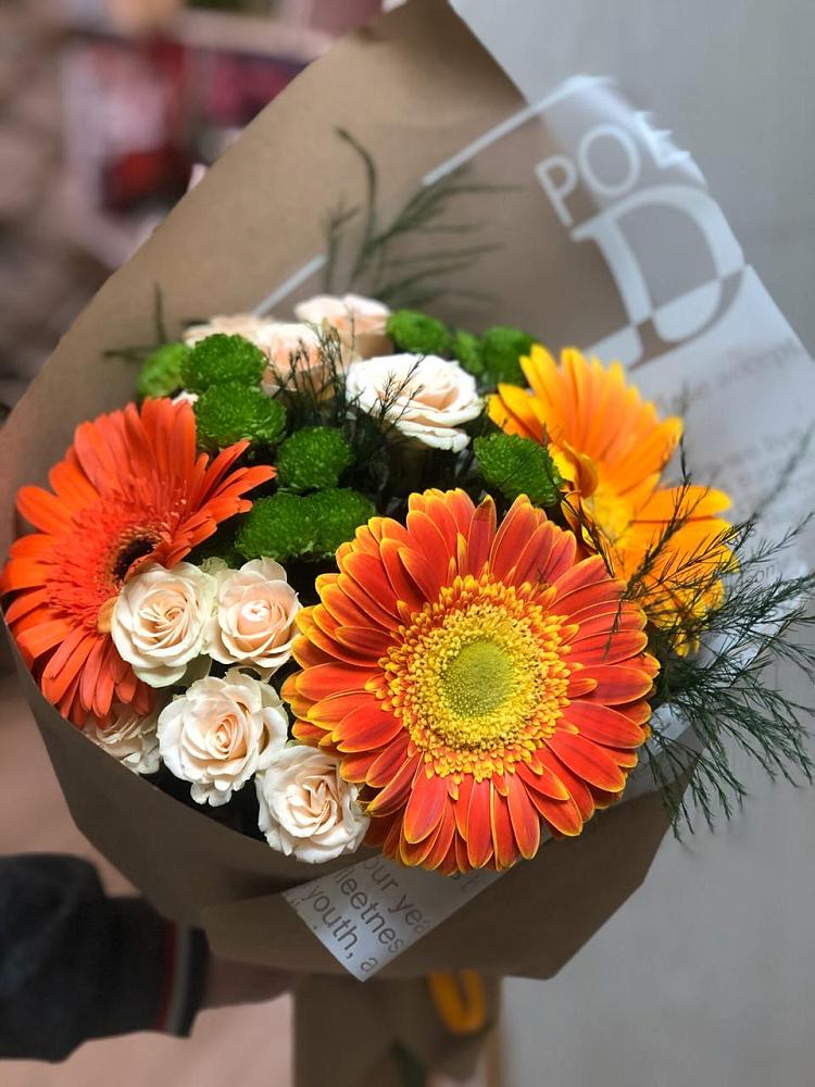 Букет цветов из: Герберы, Хризантемы и Розы в Краснозёрском