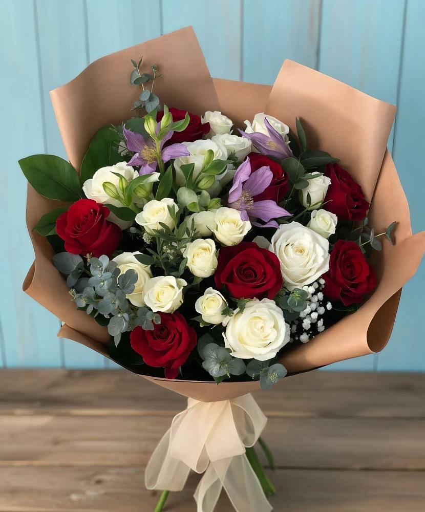 Букет цветов из: Розы и Альстромерии в Краснозёрском