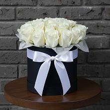 Цветочная композиция из Розы в шляпной коробке в Краснозёрском